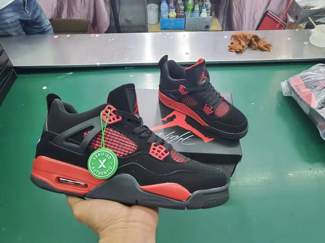 Air Jordan 4-389